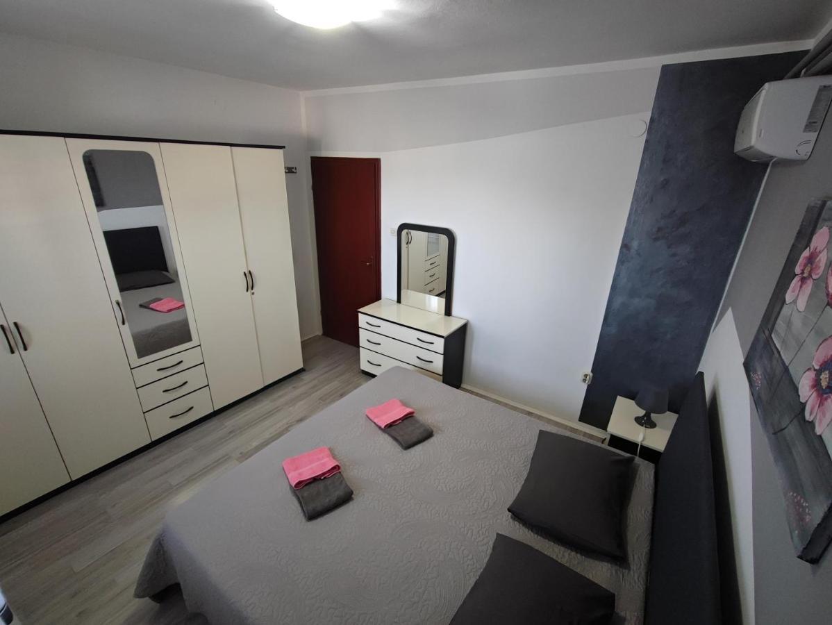 Apartment Ari Rovinj Exterior photo