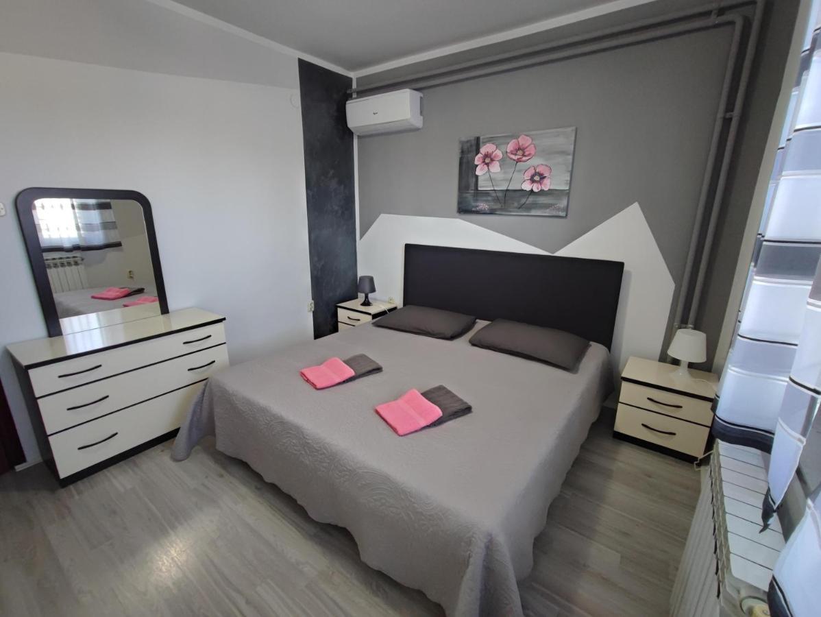 Apartment Ari Rovinj Exterior photo